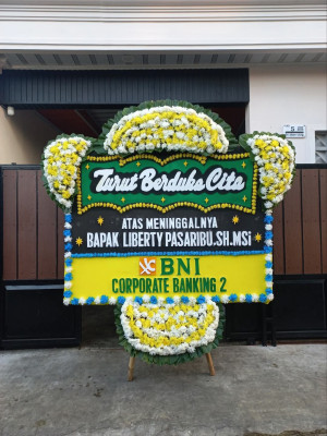 Papan Bunga Duka di Bontang Utara